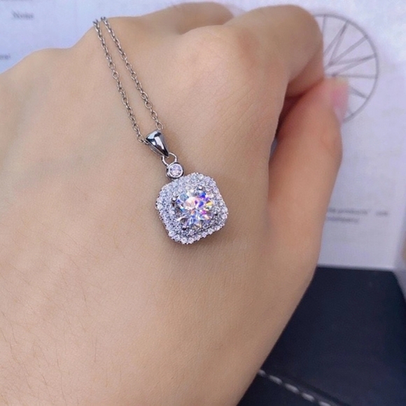 Sterling silver 2ct diamond necklace - Picture 2 of 4